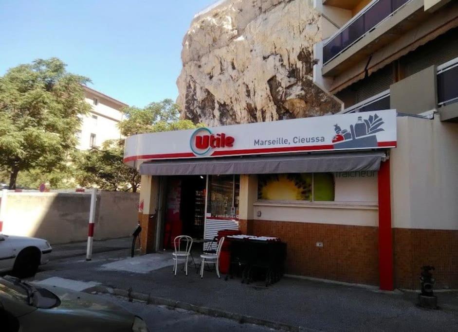 Superbe Logement Au Vallon Des Auffes Marseille Exteriör bild